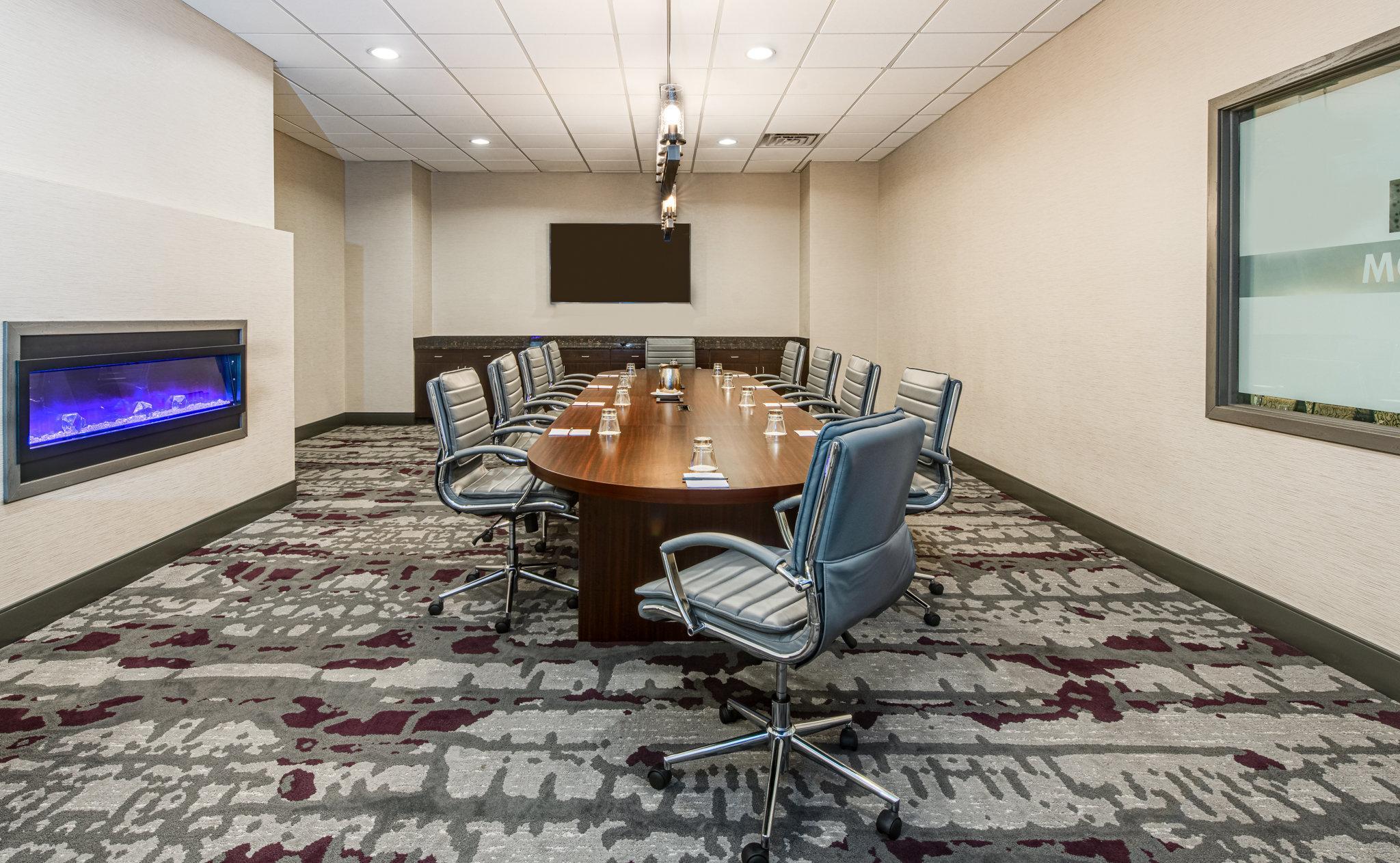 Crowne Plaza Milwaukee South By Ihg Hotell Exteriör bild