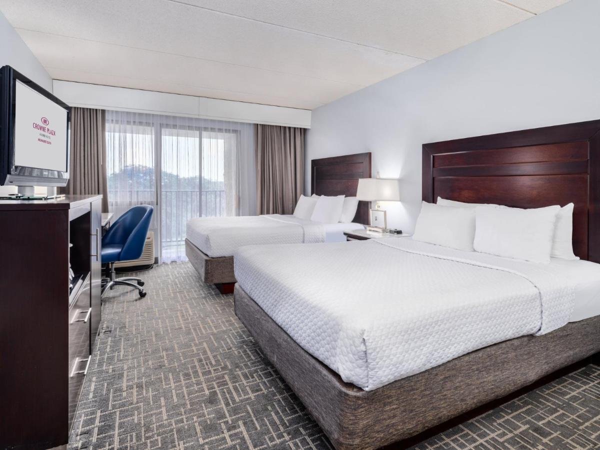 Crowne Plaza Milwaukee South By Ihg Hotell Exteriör bild