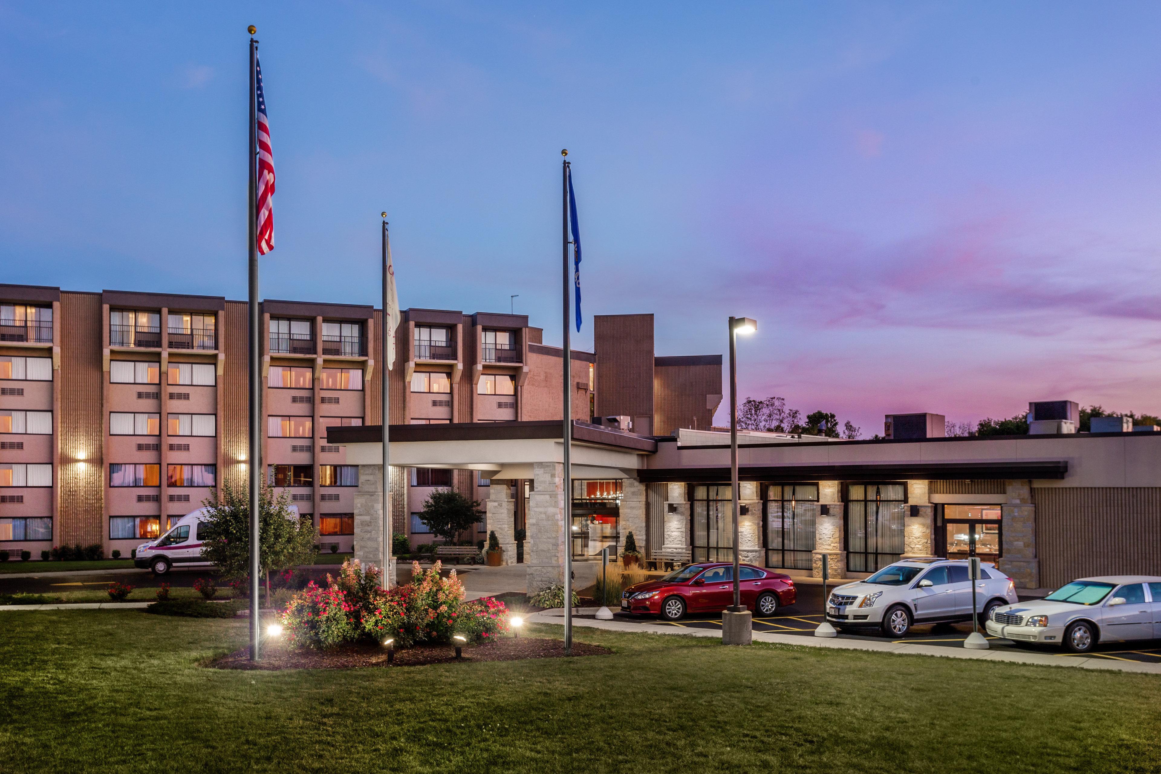 Crowne Plaza Milwaukee South By Ihg Hotell Exteriör bild