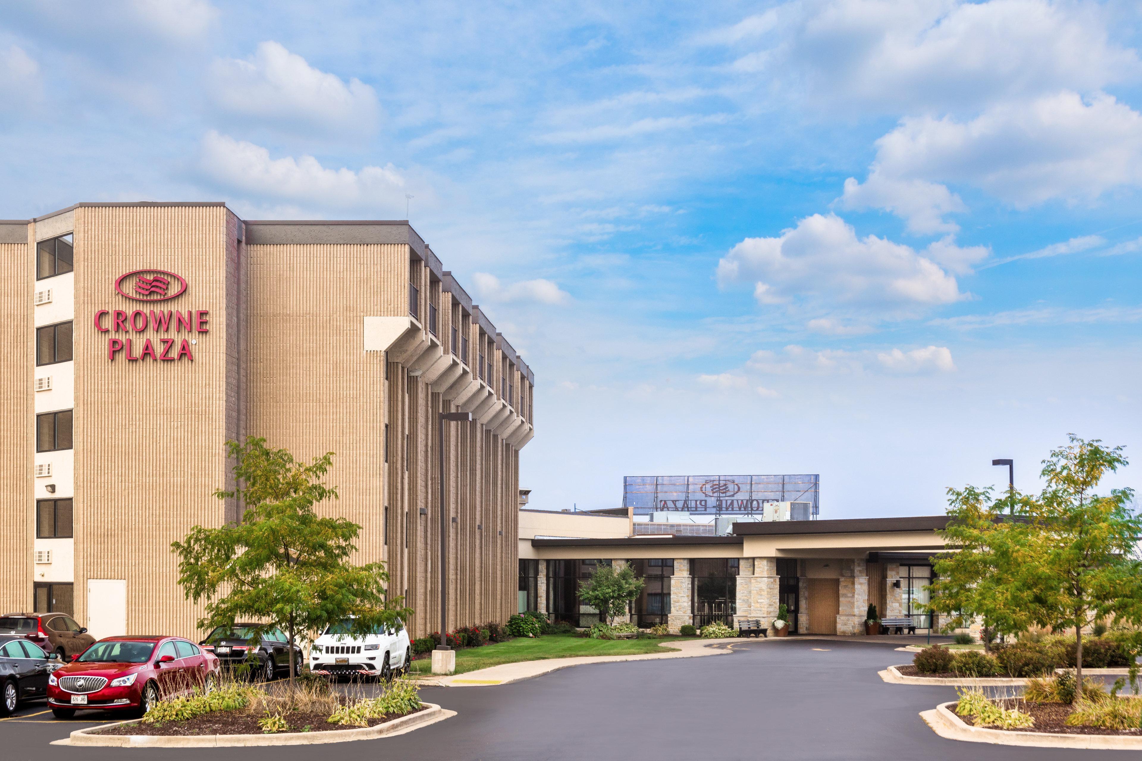 Crowne Plaza Milwaukee South By Ihg Hotell Exteriör bild