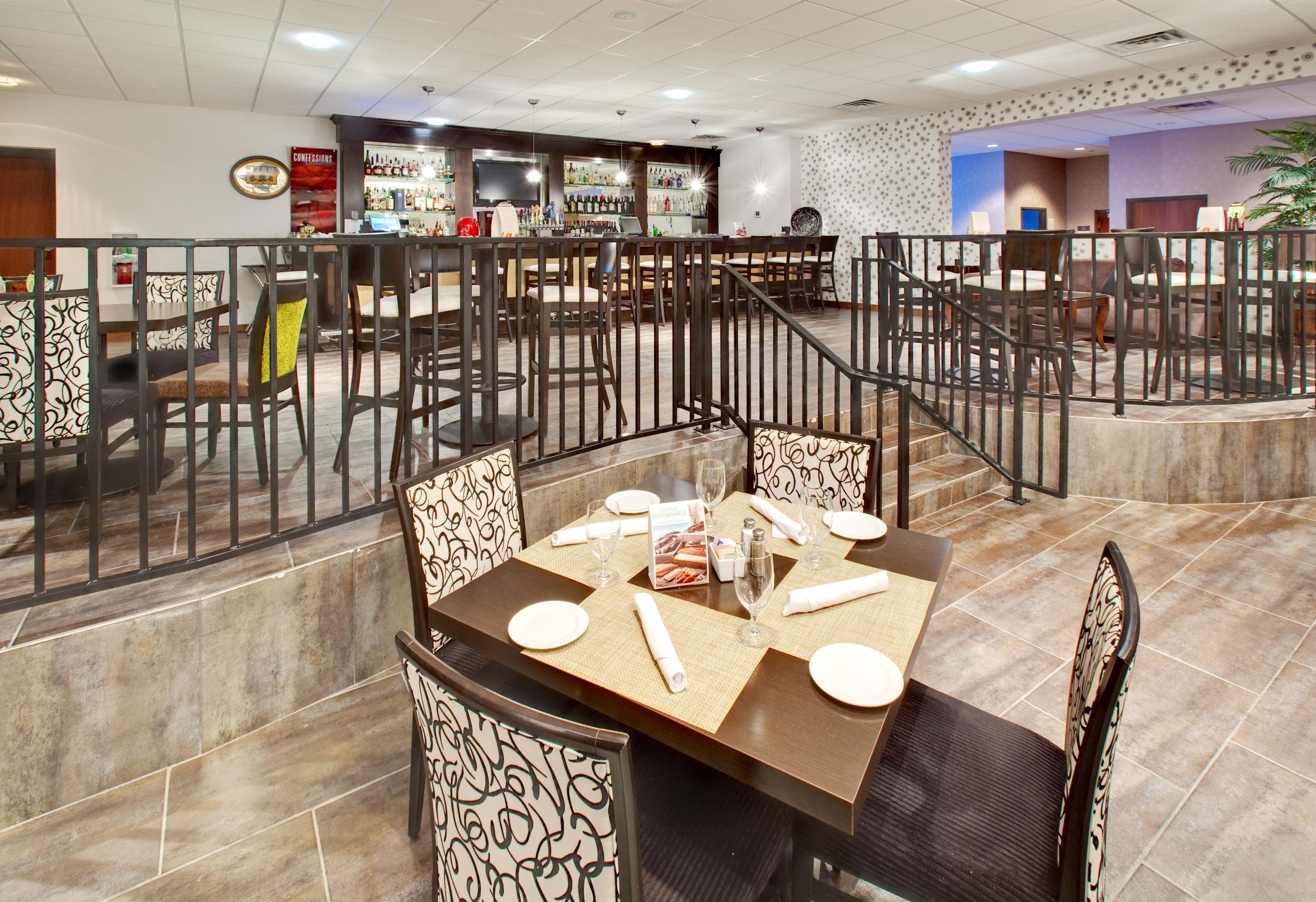 Crowne Plaza Milwaukee South By Ihg Hotell Exteriör bild